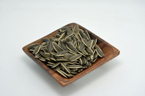 葵瓜子吃多了好不好 葵瓜子會(huì)胖嗎 葵瓜子吃多了好不好 葵瓜子會(huì)胖嗎