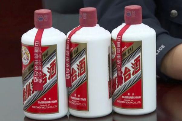 茅臺(tái)怎么鑒別真假 茅臺(tái)價(jià)格多少錢(qián) 茅臺(tái)怎么鑒別真假 茅臺(tái)價(jià)格多少錢(qián)