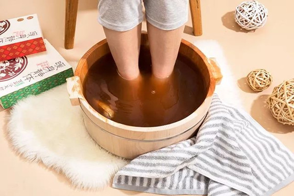 泡腳能不能去濕氣 泡腳能不能改善睡眠 泡腳能不能去濕氣 泡腳能不能改善睡眠