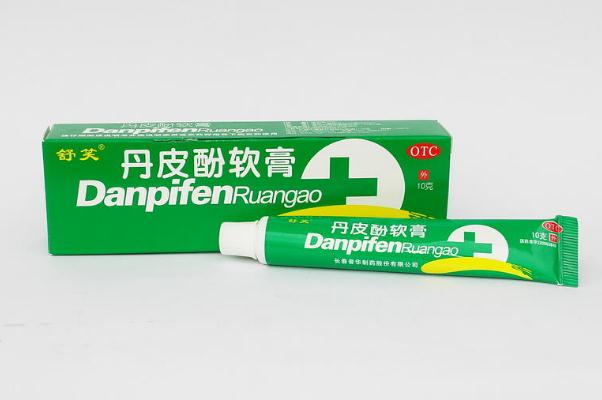 丹皮酚軟膏怎么樣 丹皮酚軟膏有激素嗎 丹皮酚軟膏怎么樣 丹皮酚軟膏有激素嗎