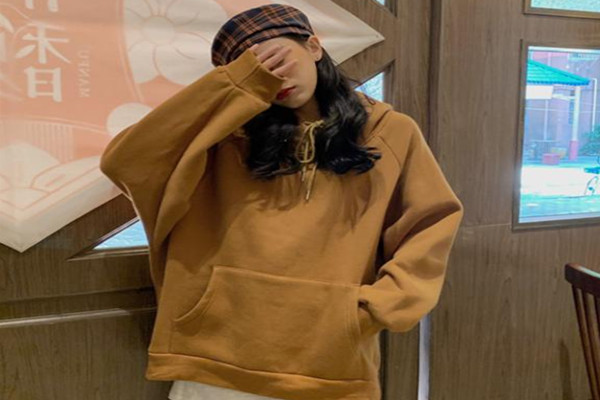 加絨衛(wèi)衣是什么絨 加絨衛(wèi)衣可以單穿嗎 加絨衛(wèi)衣是什么絨 加絨衛(wèi)衣可以單穿嗎