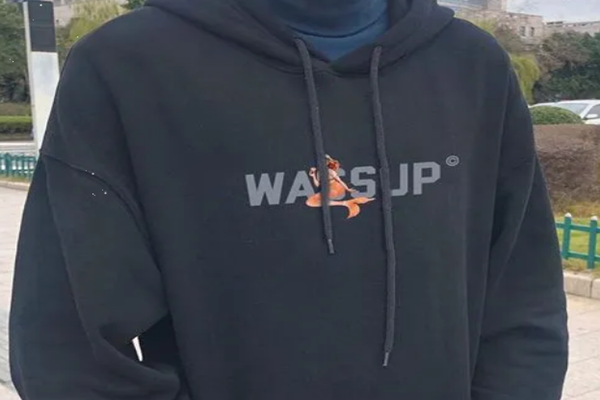 加絨衛(wèi)衣掉絨什么原因 加絨衛(wèi)衣掉絨毛怎么處理 加絨衛(wèi)衣掉絨什么原因 加絨衛(wèi)衣掉絨毛怎么處理