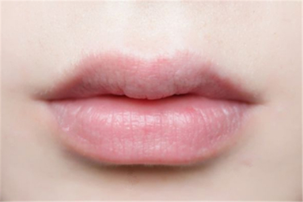 豐唇有硬塊什么原因 豐唇硬塊會消失嗎 豐唇有硬塊什么原因 豐唇硬塊會消失嗎