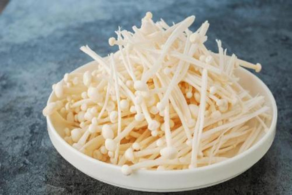 金針菇尿酸高可以吃嗎 金針菇糖尿病人可以吃嗎 金針菇尿酸高可以吃嗎 金針菇糖尿病人可以吃嗎