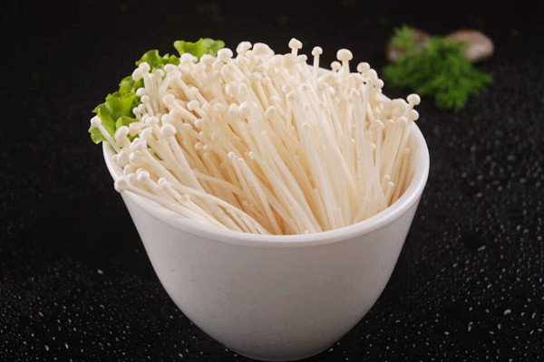 金針菇可以放多久 金針菇在冰箱冷藏可以放幾天 金針菇可以放多久 金針菇在冰箱冷藏可以放幾天