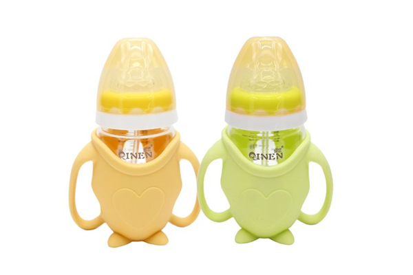 奶瓶有異味怎么辦 奶瓶有氣泡是怎么回事 奶瓶有異味怎么辦 奶瓶有氣泡是怎么回事