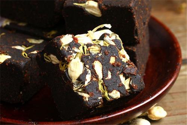 黑糖適合產(chǎn)婦喝嗎 黑糖產(chǎn)婦喝了會(huì)影響喂奶嗎 黑糖適合產(chǎn)婦喝嗎 黑糖產(chǎn)婦喝了會(huì)影響喂奶嗎