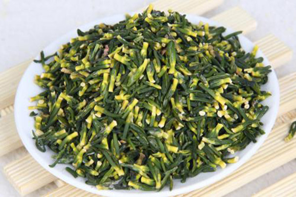 蓮子心泡水是苦的嗎 蓮子心泡水是去火的嗎 蓮子心泡水是苦的嗎 蓮子心泡水是去火的嗎