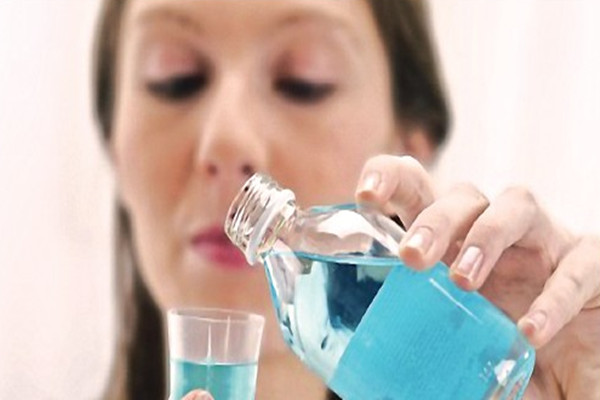 漱口水怎么選 漱口水有什么好處 漱口水怎么選 漱口水有什么好處