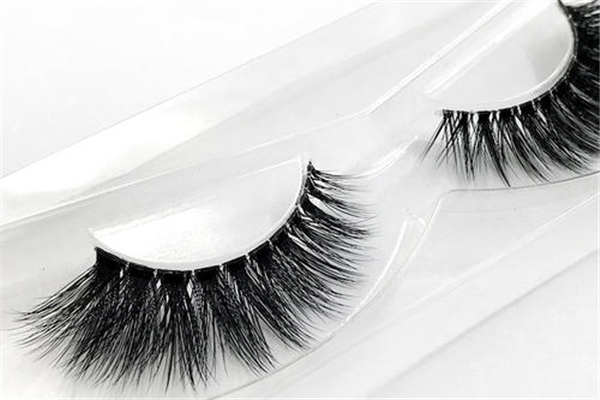 假睫毛是在眼影前還是眼影后 假睫毛用在哪一步 假睫毛是在眼影前還是眼影后 假睫毛用在哪一步