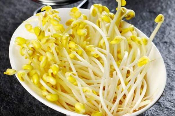 吃豆芽有什么好處和功效 吃豆芽中毒有什么癥狀 吃豆芽有什么好處和功效 吃豆芽中毒有什么癥狀