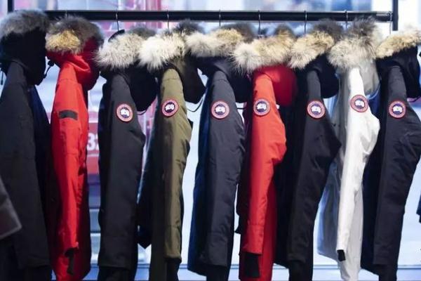 加拿大鵝是哪個國家的品牌 加拿大鵝的毛領(lǐng)是什么毛 加拿大鵝是哪個國家的品牌 加拿大鵝的毛領(lǐng)是什么毛