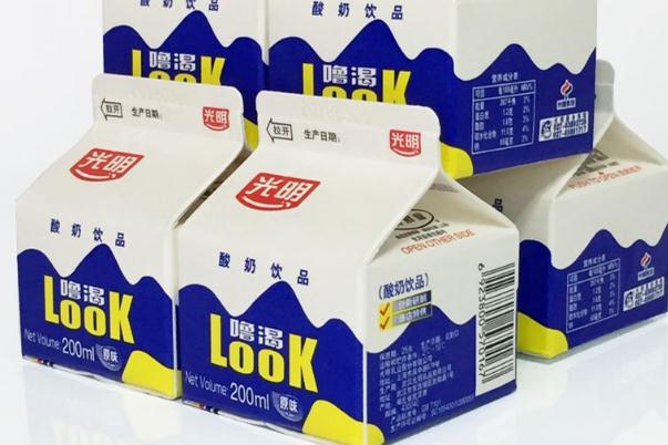 光明酸奶嚕渴有營養(yǎng)嗎 喝光明酸牛奶的最佳時(shí)間