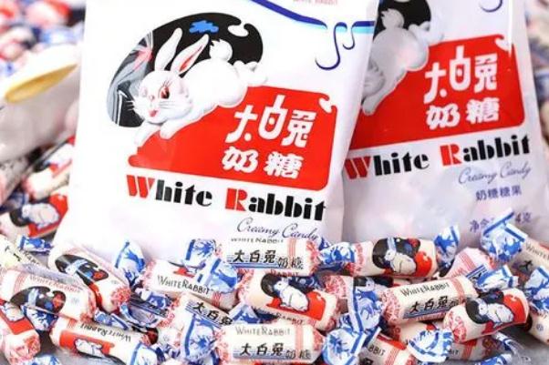 大白兔奶糖里面的那層透明紙是什么 大白兔奶糖里面的那層透明紙有什么用 大白兔奶糖里面的那層透明紙是什么 大白兔奶糖里面的那層透明紙有什么用