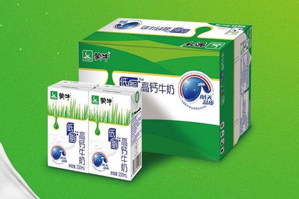 蒙牛低脂高鈣奶適合減肥喝嗎 蒙牛低脂高鈣奶會胖嗎 蒙牛低脂高鈣奶適合減肥喝嗎 蒙牛低脂高鈣奶會胖嗎