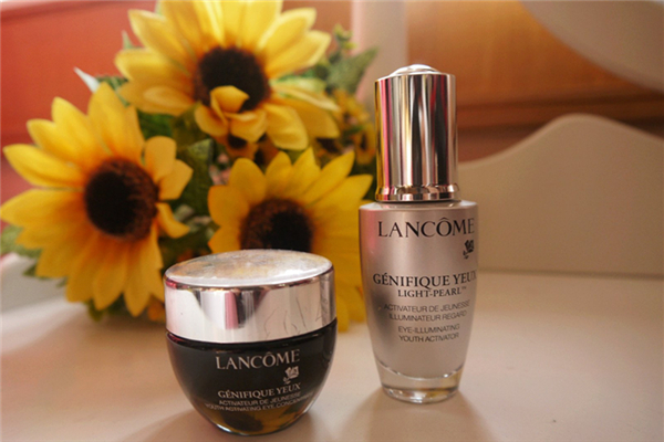 眼部精華一次用量多少 眼部精華一天用幾次 眼部精華一次用量多少 眼部精華一天用幾次