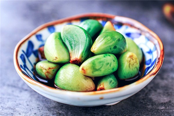 臘八蒜有害健康嗎 臘八蒜會(huì)產(chǎn)生亞硝酸鹽嗎 臘八蒜有害健康嗎 臘八蒜會(huì)產(chǎn)生亞硝酸鹽嗎