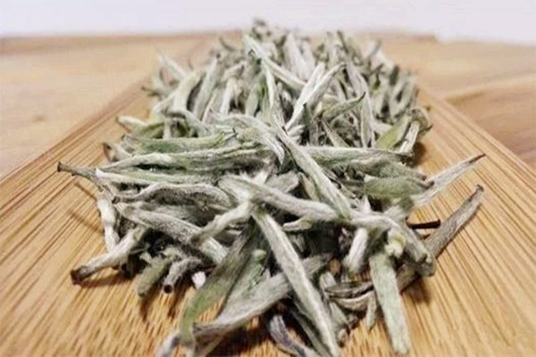 白茶孕婦能不能喝 白茶孕婦喝了有什么好處 白茶孕婦能不能喝 白茶孕婦喝了有什么好處