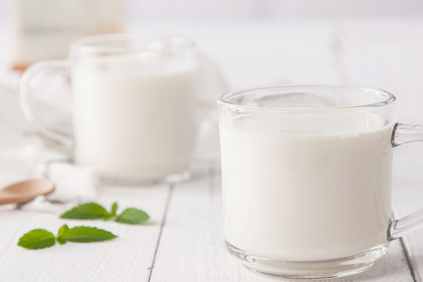 純牛奶喝了能長高嗎 純牛奶喝了能補(bǔ)鈣嗎 純牛奶喝了能長高嗎 純牛奶喝了能補(bǔ)鈣嗎