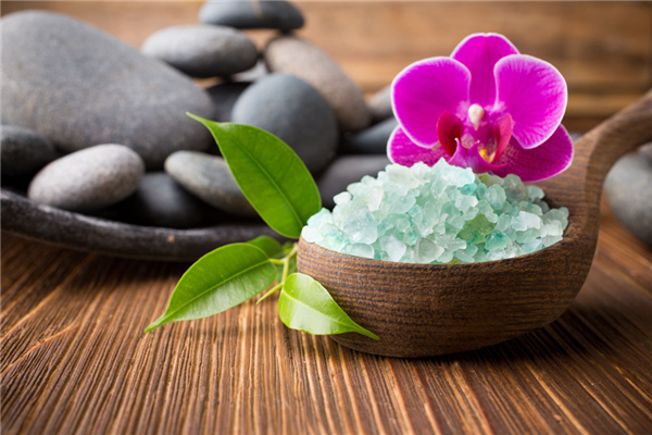 浴鹽是干嘛的 浴鹽有殺菌的作用嗎 浴鹽是干嘛的 浴鹽有殺菌的作用嗎