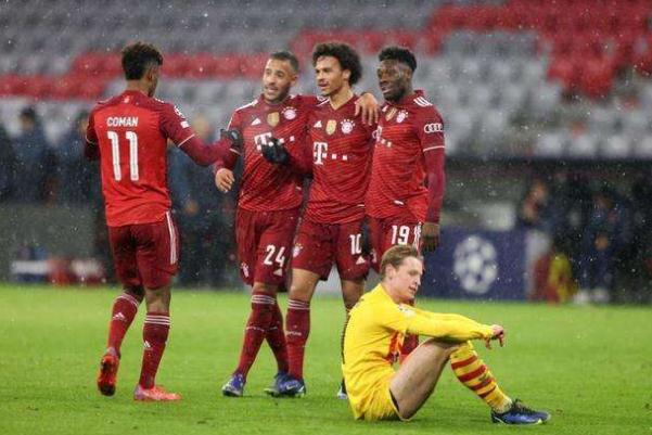 歐冠小組賽踢幾輪 巴薩0-3拜仁歐冠小組出局 歐冠小組賽踢幾輪 巴薩0-3拜仁歐冠小組出局