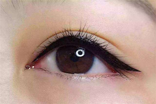 美瞳線可以和睫毛一起做嗎 美瞳線一般多少錢(qián) 美瞳線可以和睫毛一起做嗎 美瞳線一般多少錢(qián)
