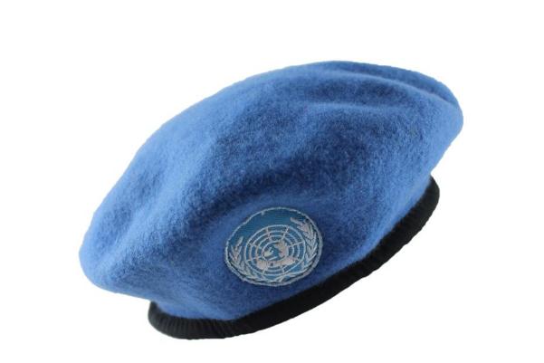 貝雷帽適合什么衣服 貝雷帽怎么搭配衣服好看 貝雷帽適合什么衣服 貝雷帽怎么搭配衣服好看