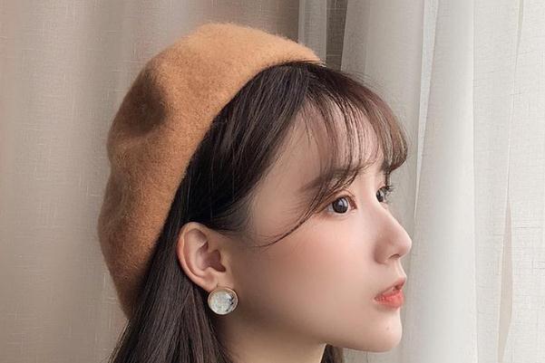 貝雷帽適合什么衣服 貝雷帽怎么搭配衣服好看 貝雷帽適合什么衣服 貝雷帽怎么搭配衣服好看