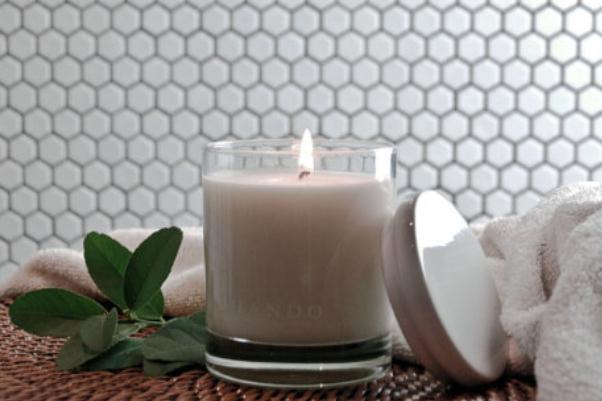 香薰蠟燭有黑煙正常嗎 香薰蠟燭冒黑煙的原因 香薰蠟燭有黑煙正常嗎 香薰蠟燭冒黑煙的原因