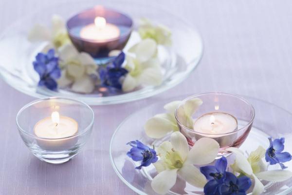 香薰蠟燭要開窗通風(fēng)嗎 點香薰蠟燭為什么中間會有一個坑 香薰蠟燭要開窗通風(fēng)嗎 點香薰蠟燭為什么中間會有一個坑