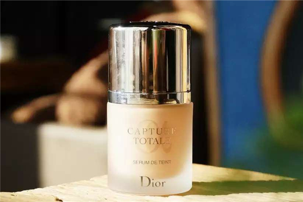 迪奧護(hù)膚品怎么樣 迪奧護(hù)膚品有幾個(gè)系列 迪奧護(hù)膚品怎么樣 迪奧護(hù)膚品有幾個(gè)系列