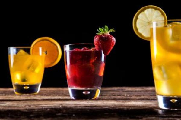 果酒要放酒曲嗎 果酒要醒酒嗎 果酒要放酒曲嗎 果酒要醒酒嗎