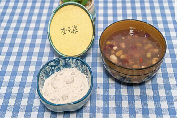 李子柒桂花堅(jiān)果藕粉可以減肥嗎 李子柒桂花堅(jiān)果藕粉能用溫水沖嗎 李子柒桂花堅(jiān)果藕粉可以減肥嗎 李子柒桂花堅(jiān)果藕粉能用溫水沖嗎