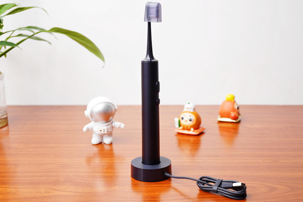 電動(dòng)牙刷充一次電大概能用多久 電動(dòng)牙刷充電要多久充滿(mǎn) 電動(dòng)牙刷充一次電大概能用多久 電動(dòng)牙刷充電要多久充滿(mǎn)