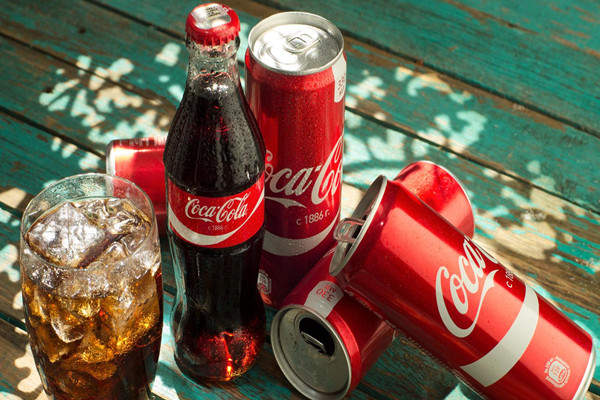 可口可樂(lè)的熱量高嗎 可口可樂(lè)會(huì)發(fā)胖嗎 可口可樂(lè)的熱量高嗎 可口可樂(lè)會(huì)發(fā)胖嗎