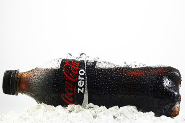 可口可樂(lè)能和雞蛋一起吃嗎 可口可樂(lè)能和螃蟹一起吃嗎 可口可樂(lè)能和雞蛋一起吃嗎 可口可樂(lè)能和螃蟹一起吃嗎