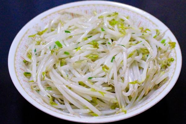 綠豆芽有點(diǎn)發(fā)紅能吃嗎 綠豆芽隔夜可以吃嗎 綠豆芽有點(diǎn)發(fā)紅能吃嗎 綠豆芽隔夜可以吃嗎