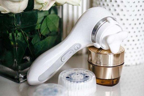 潔面儀要用泡沫洗面奶嗎 潔面儀要不要買 潔面儀要用泡沫洗面奶嗎 潔面儀要不要買