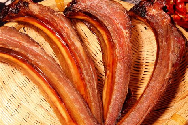 臘排骨的熱量 臘排骨咸了怎么處理 臘排骨的熱量 臘排骨咸了怎么處理