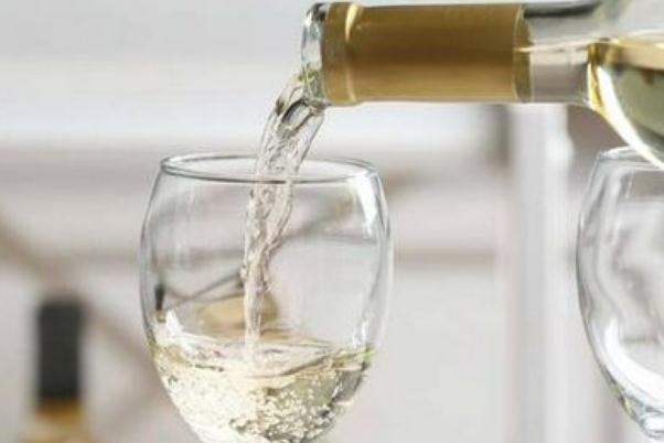 白酒香型有哪幾類(lèi) 白酒標(biāo)簽不得標(biāo)注特供專(zhuān)供等字樣 白酒香型有哪幾類(lèi) 白酒標(biāo)簽不得標(biāo)注特供專(zhuān)供等字樣