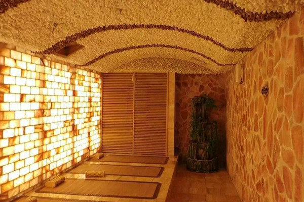 汗蒸時可以玩手機(jī)嗎 汗蒸時玩手機(jī)有什么壞處