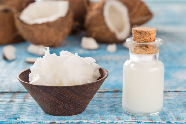 椰子油一次用多少 椰子油抹臉上要洗掉嗎 椰子油一次用多少 椰子油抹臉上要洗掉嗎