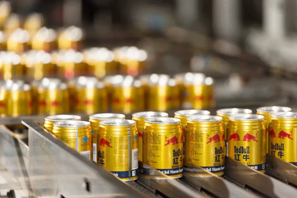 紅牛一天能喝幾罐 紅牛喝多了會有什么影響 紅牛一天能喝幾罐 紅牛喝多了會有什么影響