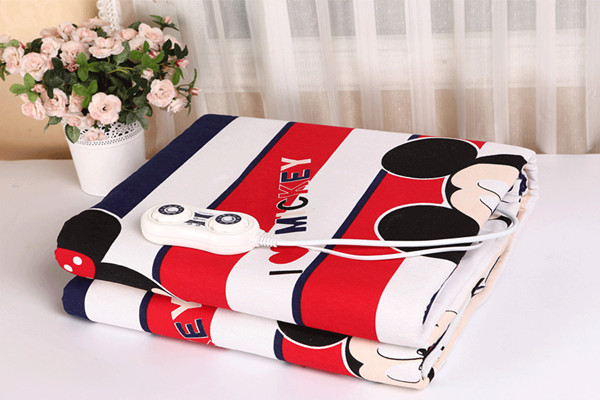 電熱毯受潮了怎么辦 電熱毯什么人不能用 電熱毯受潮了怎么辦 電熱毯什么人不能用