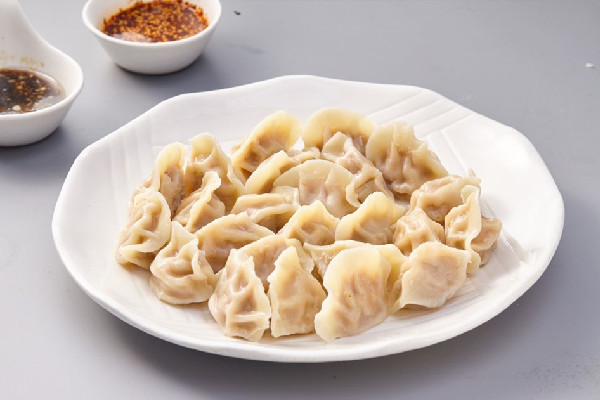 元旦吃餃子還是湯圓 元旦吃什么傳統(tǒng)食物 元旦吃餃子還是湯圓 元旦吃什么傳統(tǒng)食物