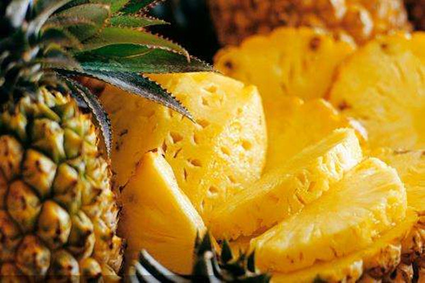 菠蘿怎么看有沒有熟 菠蘿沒熟怎么催熟 菠蘿怎么看有沒有熟 菠蘿沒熟怎么催熟
