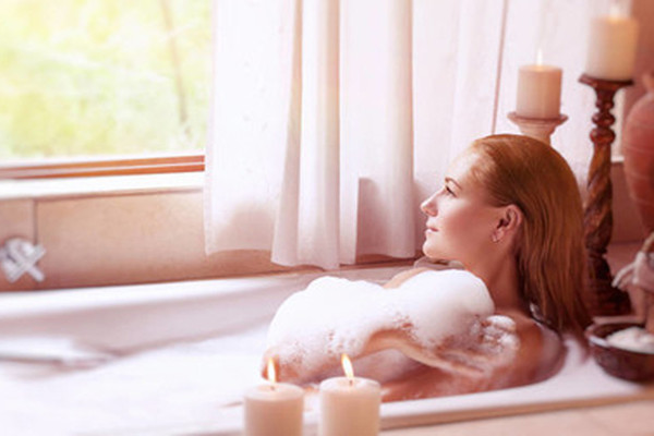 孕婦是否可以泡澡 孕婦泡澡會(huì)怎么樣 孕婦是否可以泡澡 孕婦泡澡會(huì)怎么樣