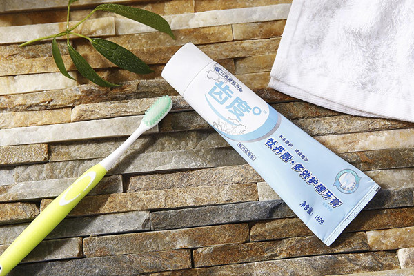 牙膏是不是堿性 牙膏有美白效果嗎 牙膏是不是堿性 牙膏有美白效果嗎