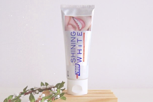 牙膏能去痘痘嗎 牙膏可以去除黑頭嗎 牙膏能去痘痘嗎 牙膏可以去除黑頭嗎