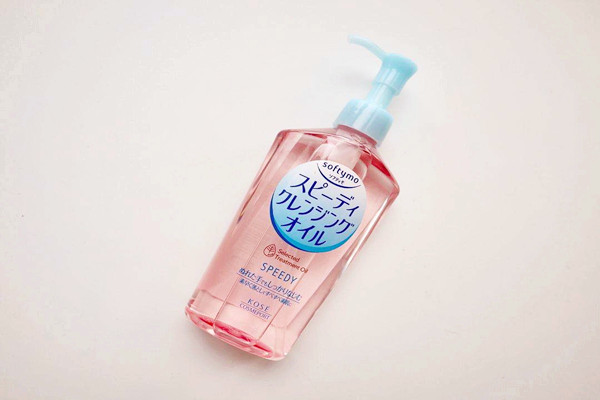 卸妝油需要卸妝棉嗎 卸妝油需要干手用嗎 卸妝油需要卸妝棉嗎 卸妝油需要干手用嗎